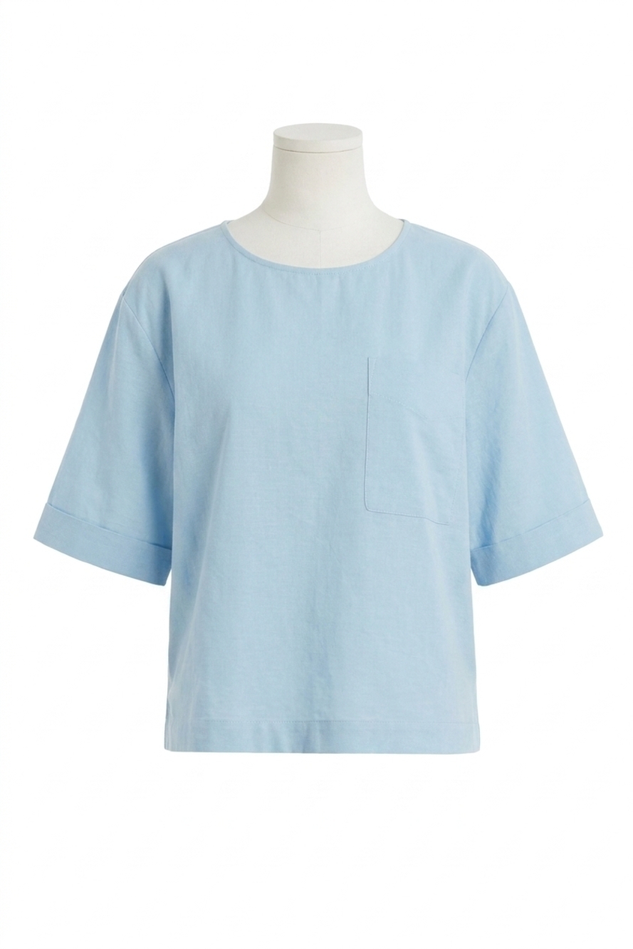 NEW ENTRO crewneck short sleeve top in light blue